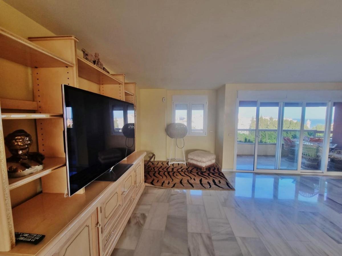 Penthouse With Private Pool, Hot Tub Jacuzzi With Sea Views And Chill-Out Zone, Close To The Sea Marbella Eksteriør billede
