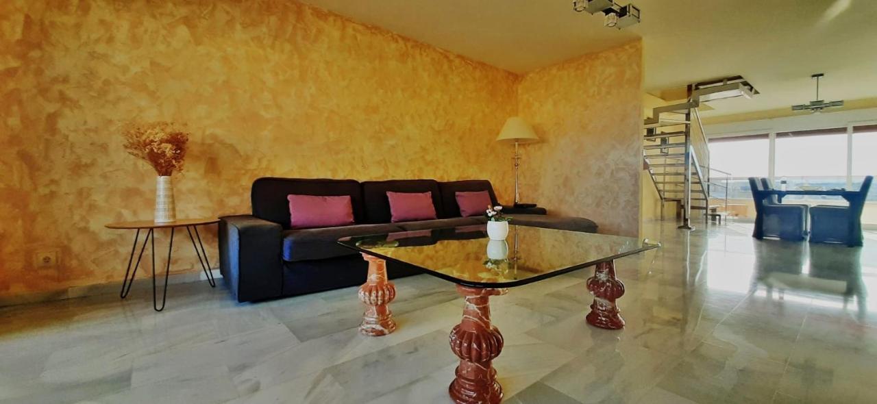 Penthouse With Private Pool, Hot Tub Jacuzzi With Sea Views And Chill-Out Zone, Close To The Sea Marbella Eksteriør billede