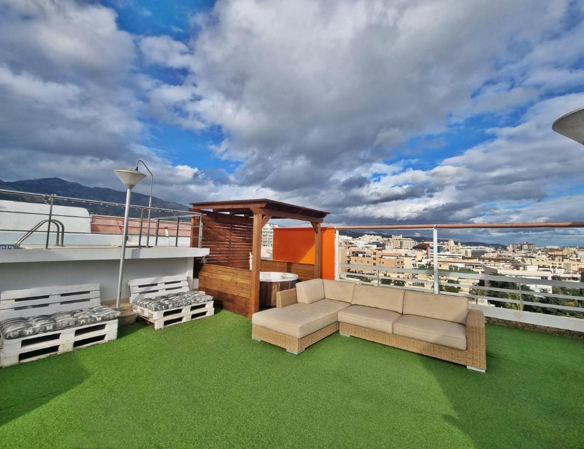 Penthouse With Private Pool, Hot Tub Jacuzzi With Sea Views And Chill-Out Zone, Close To The Sea Marbella Eksteriør billede