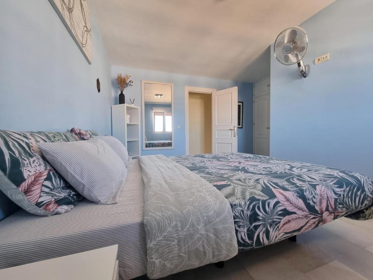 Penthouse With Private Pool, Hot Tub Jacuzzi With Sea Views And Chill-Out Zone, Close To The Sea Marbella Eksteriør billede