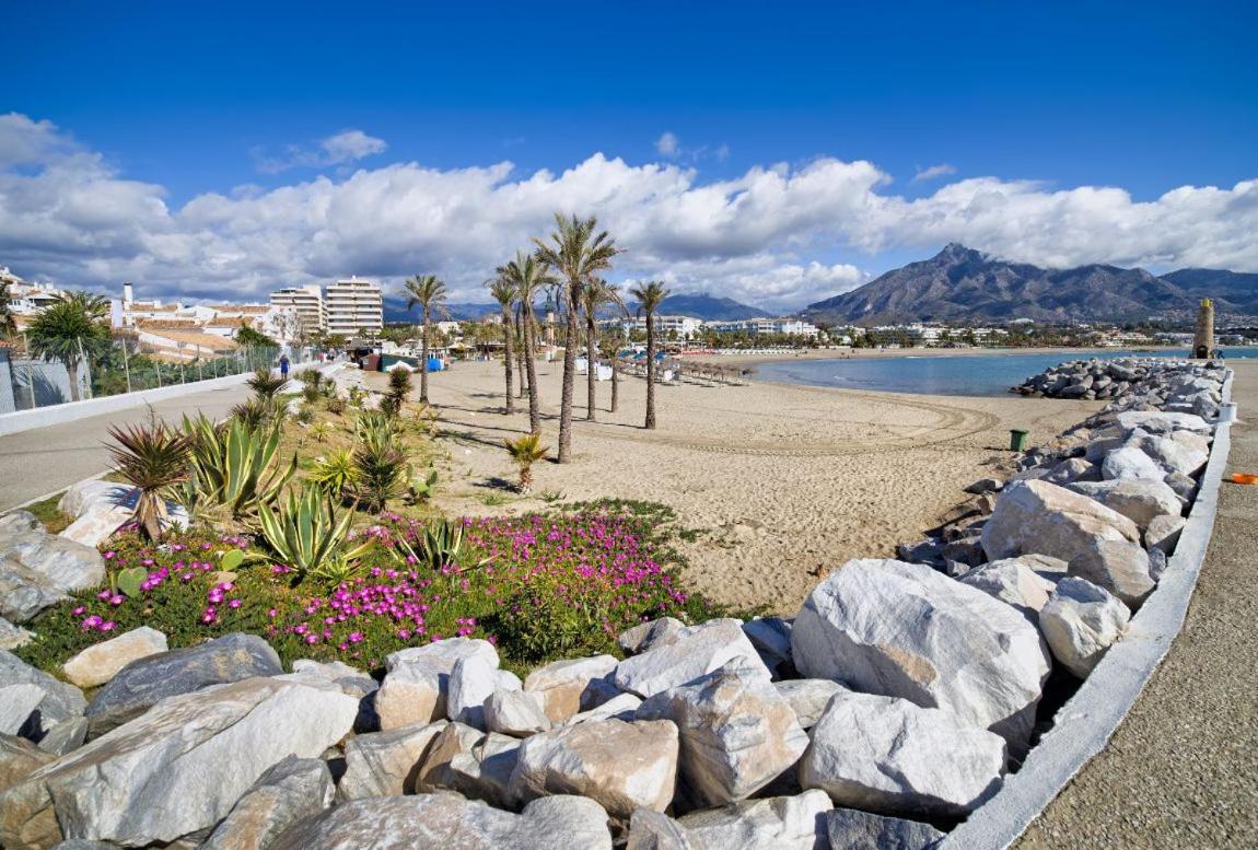 Penthouse With Private Pool, Hot Tub Jacuzzi With Sea Views And Chill-Out Zone, Close To The Sea Marbella Eksteriør billede