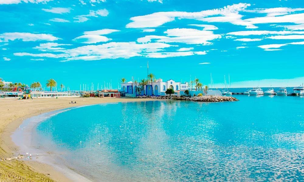 Penthouse With Private Pool, Hot Tub Jacuzzi With Sea Views And Chill-Out Zone, Close To The Sea Marbella Eksteriør billede